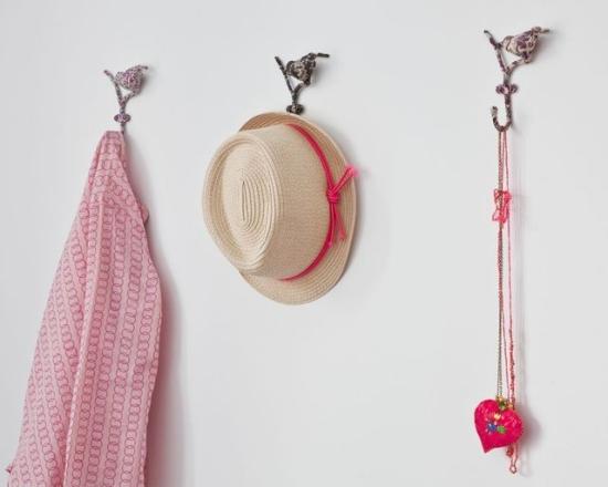 Dievčenská izba ružovo -biela zariaďovacia stena