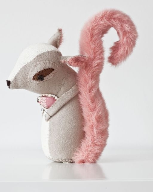 Ružová biela plyšová veverička sissy marley pre dievčatá