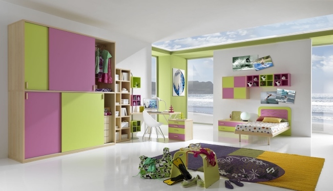 Nábytok do dievčenskej izby GIESSEGI úplne fialový svetlo zelený