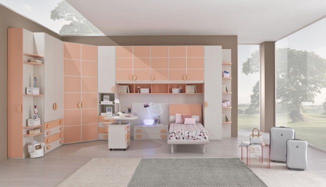 Nábytok do detskej izby GIESSEGI svetlo ružový biely komplet