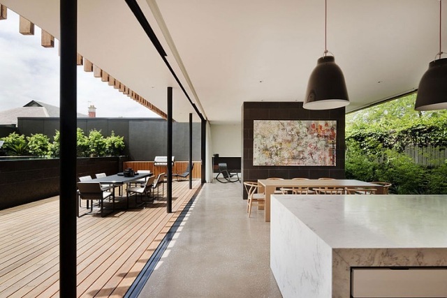 Prízemie-koncept otvoreného priestoru-život-varenie-jedenie-pod jednou strechou