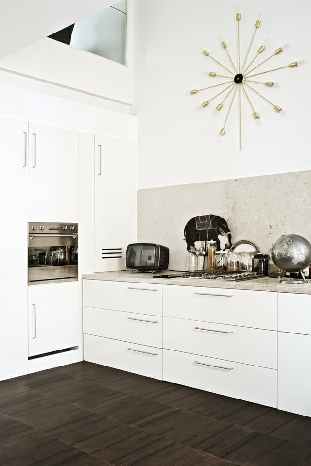 Korková zadná stena v kuchyni korková podlaha Korková dlažba korková tmavá farba