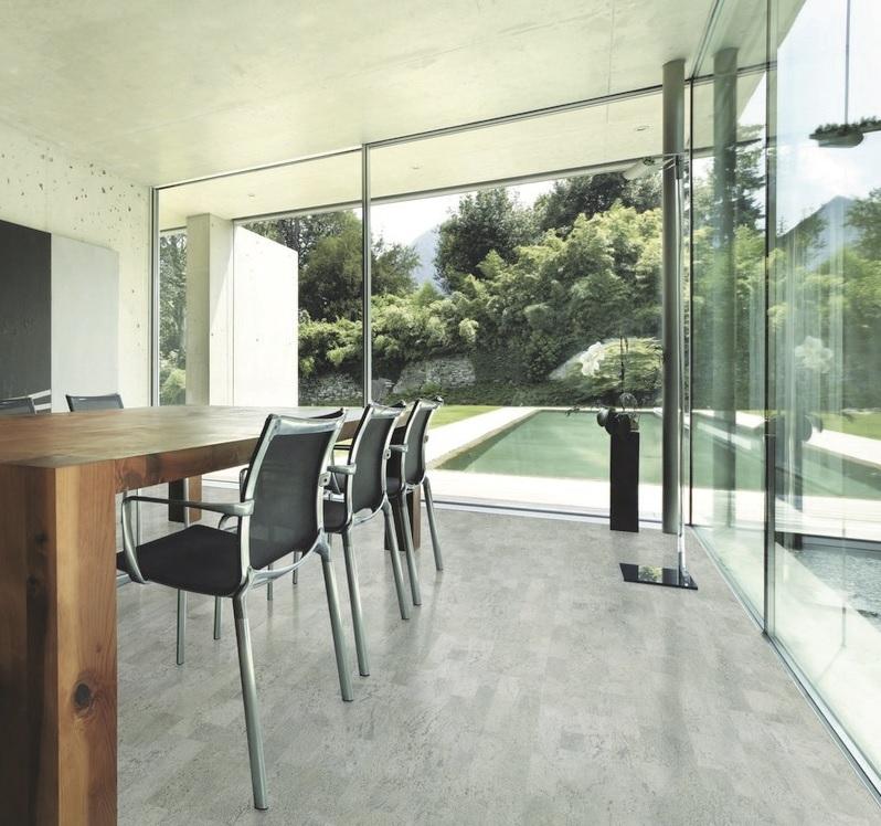 Pokladanie korkovej podlahy-sivá-Pattina-obývačka-obývačka-nápady