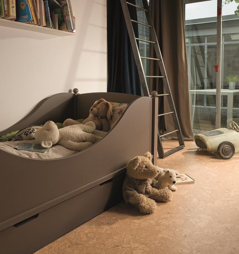 Pokladanie korkovej podlahy-výber-detská izba-teplá-podlaha-podlaha