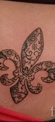 Királyliliom tetoválás fotó - alsó hasi lányok - intim lehetőség