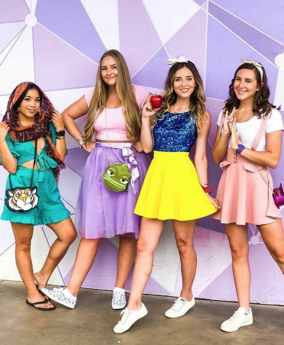 Kostým Disney pre 4 osoby vtipné pokyny pre domácich majstrov