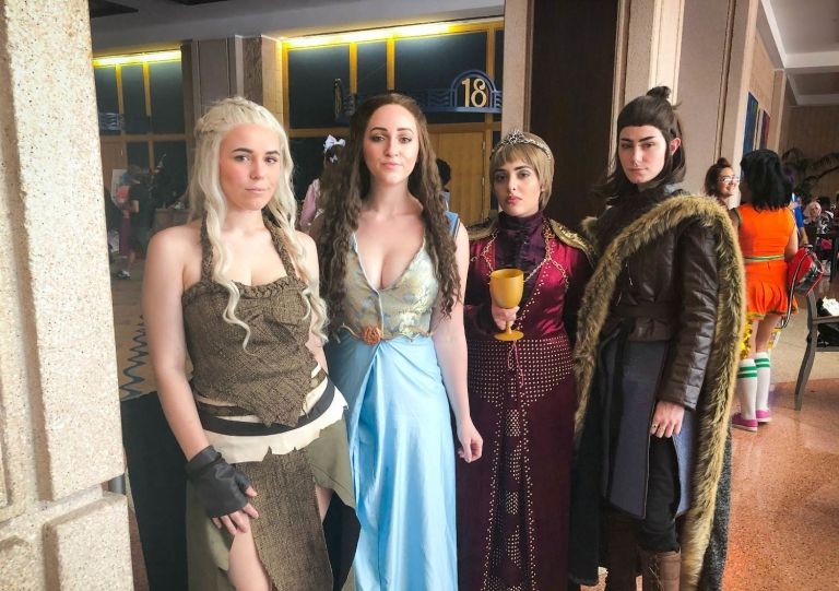 Skupinové kostýmy Game of Thrones pre štyri osoby Nápady na kostýmy Halloween