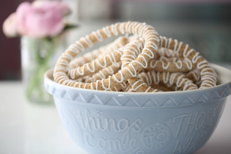 veža kransekage tortové prstene dezert lahodné mandľové sladkosti