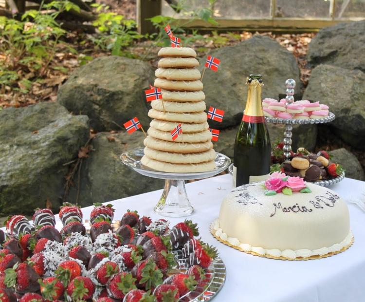 nápady na svadobnú svadobnú tortu kransekage veža