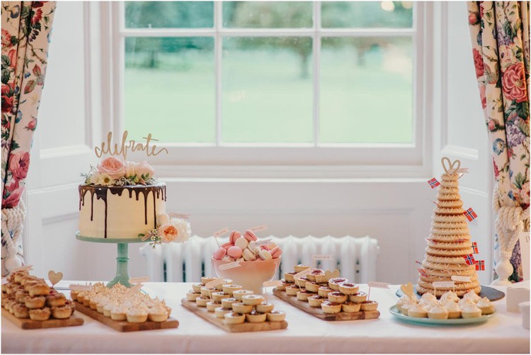 Upečte si vlastnú narodeninovú tortu z marcipánového pečiva kransekake