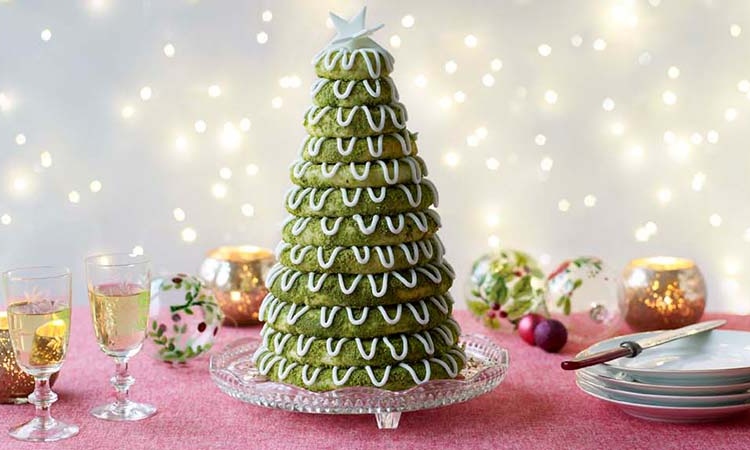 Vežový koláč Kransekage silvestrovský vianočný koláčik recept na marcipán