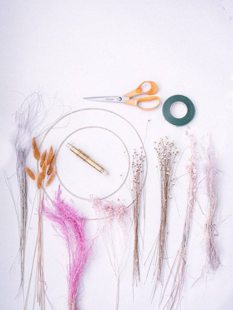 Vyrobte si veniec zo sušených kvetov sami - potrebný materiál