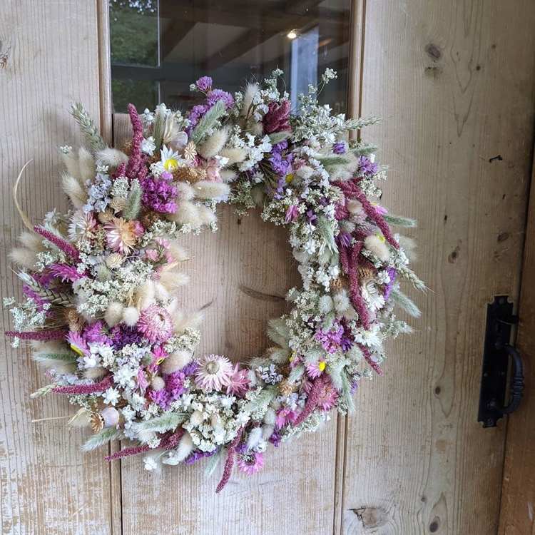 Sametová tráva Kapsule maku Laugurus a lúčne kvety