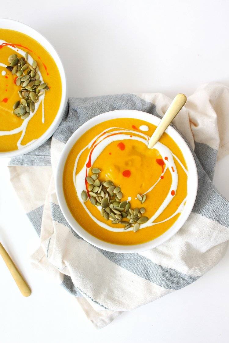 jednoduché a rýchle recepty na vegánsku tekvicovú polievku
