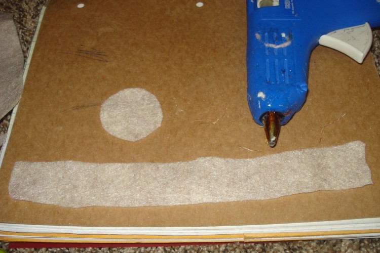 Dekorácia na jeseň-urob si sám-drotár-plsť-veniec-diy-pruhy-kruh-horúce lepidlo-kreatívne