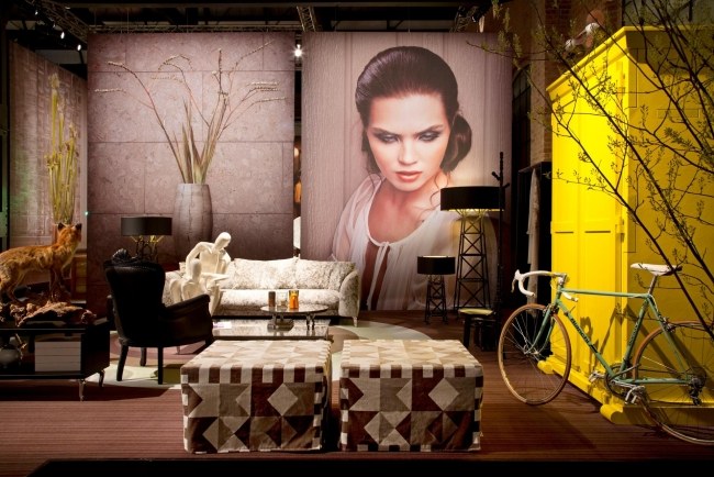 Stojanová lampa Construction-Lamp Milan Milan Nábytok Fair 2013 Stojacia lampa Construction-Lamp Milan veľtrh nábytku Salone del Mobile