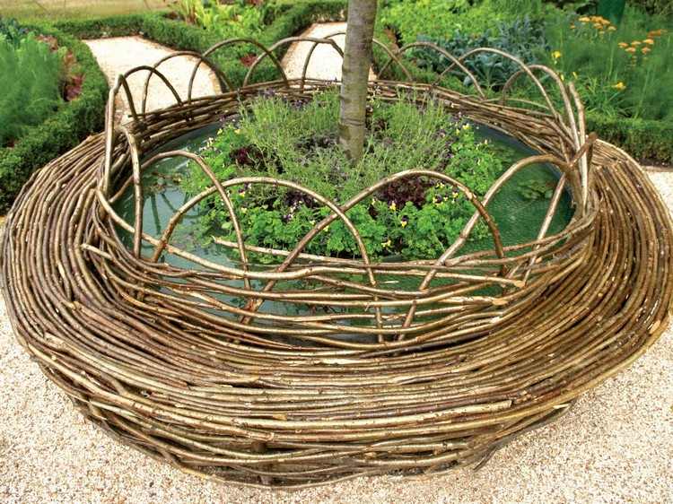 záhradný nábytok-vŕba-prút-lavička-jazierko