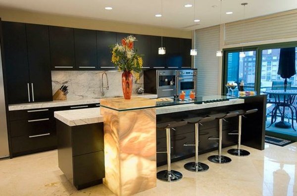 Pútavá svetlá inštalácia v štýle Art Deco Art-Deco-kuchyňa-pútavá-svetelná inštalácia