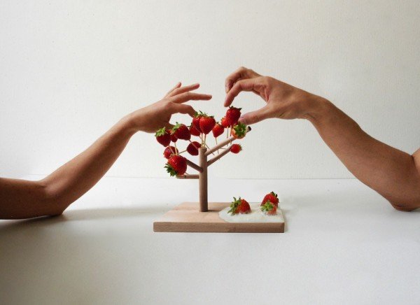 kreatívny nápad ovocie romantický partner dezert večera ovocie romantický pertner milé prekvapenie