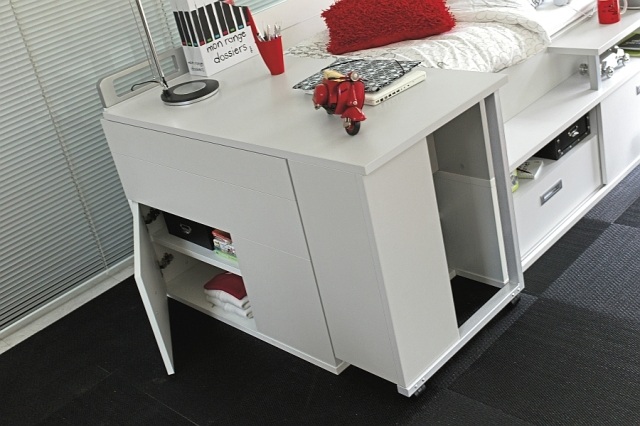 skryté-zásuvky-úložné-priestorové-riešenia-Dimix-Collection-biely-detský nábytok