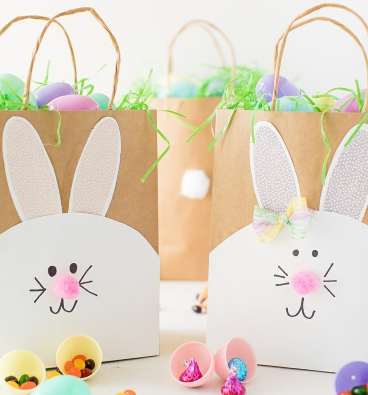 Prepracujte papierovú nákupnú tašku na darčekové balenie na Veľkú noc