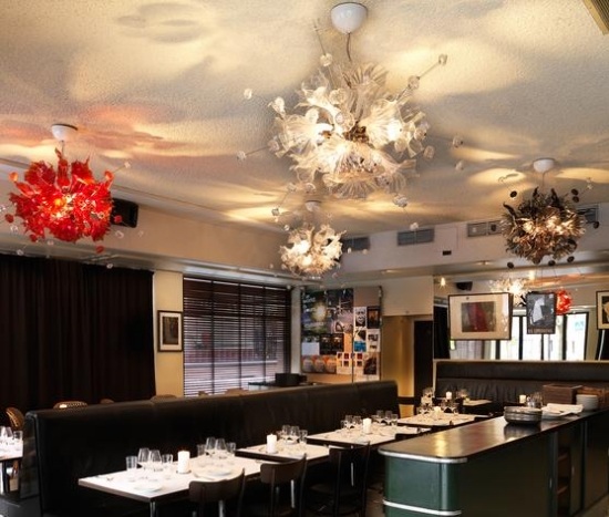 Nápady na výzdobu reštaurácie Nápady na osvetlenie, dizajn lustra, červená biela