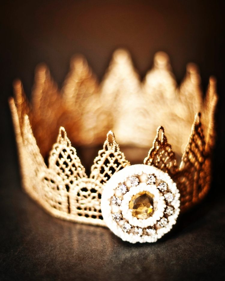 Korunná drotárska ušľachtilá sprejová zlatá špička