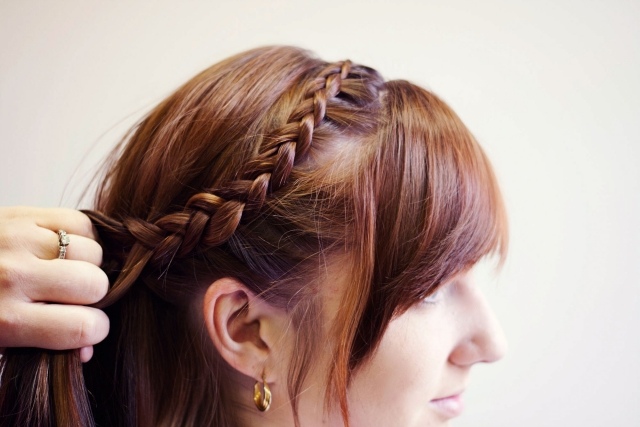 Pletenie nie je zložité pigtail-koruna-účes-návod-vzor-hnedý