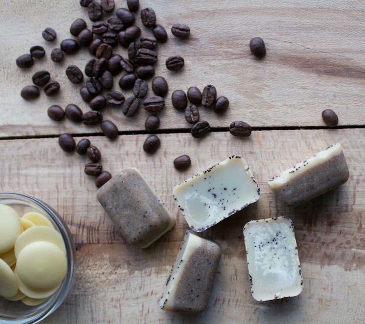 vyrobte si vlastné telo peeling prírodná domáca domáca recepty nápady nápady tipy tipy na starostlivosť o pokožku kávová usadenina