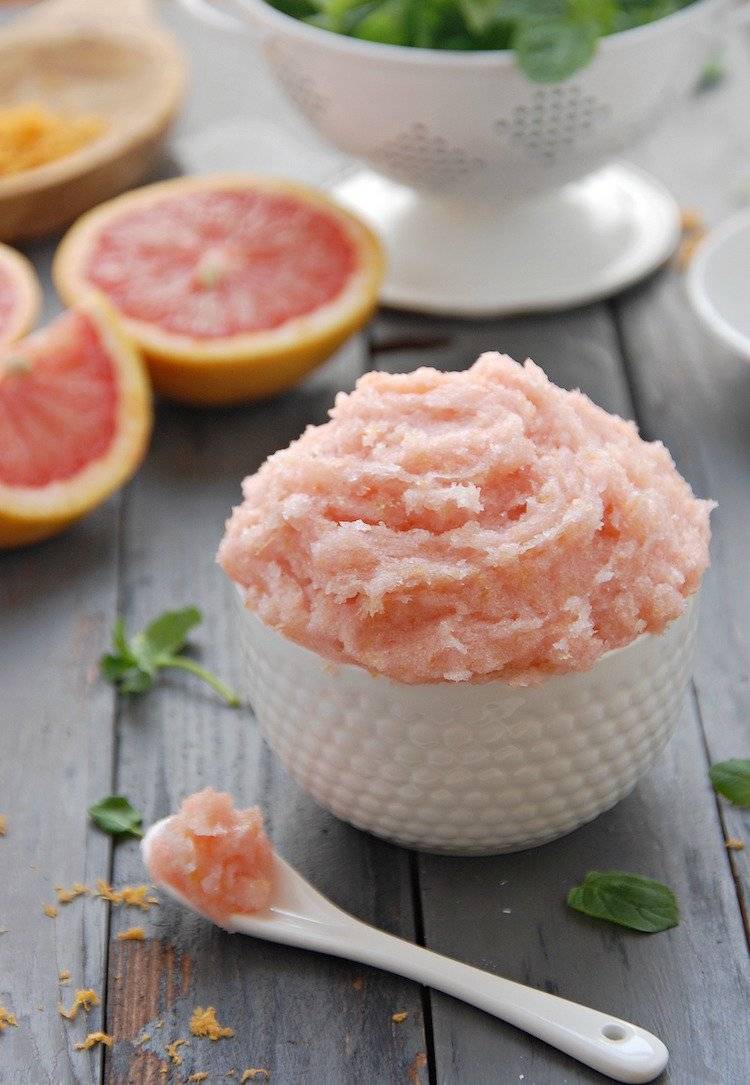 vyrobte si vlastné telo peeling prírodne domáce recepty recepty na starostlivosť o pleť esenciálny olej grapefruitový výrobok