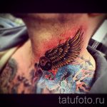 الصورة - وشم بارد على رقبته - مثال 1067 tatufoto.ru