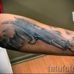 Foto - بارد Tätowierung auf der Hand für Männer - ein Beispiel 3015 tatufoto.ru