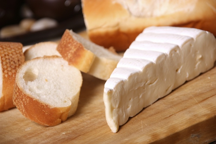 Syr a víno pre fajnšmekrov - Rizling s Brie syr-víno-brie-krémovo-rizling-biele víno-tipy