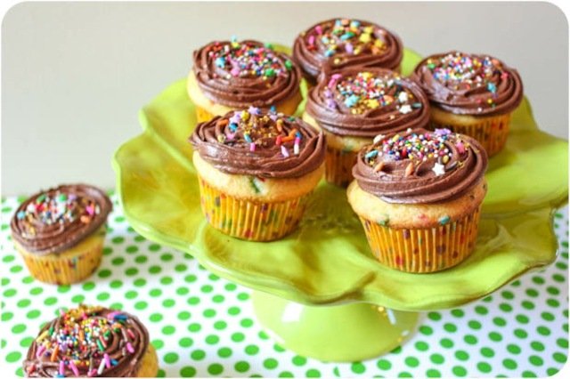 Cupcakes Recept na dezert Čokoládová mliečna poleva