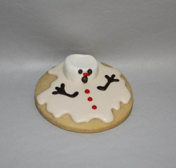 Cookie s marshmallow ako snehuliak Cukrové sušienky s marshmallow