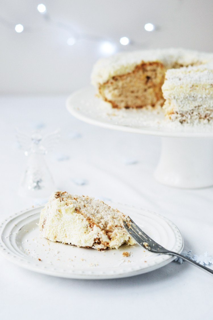 vianočný koláč ozdobiť koláč z bieleho kokosu