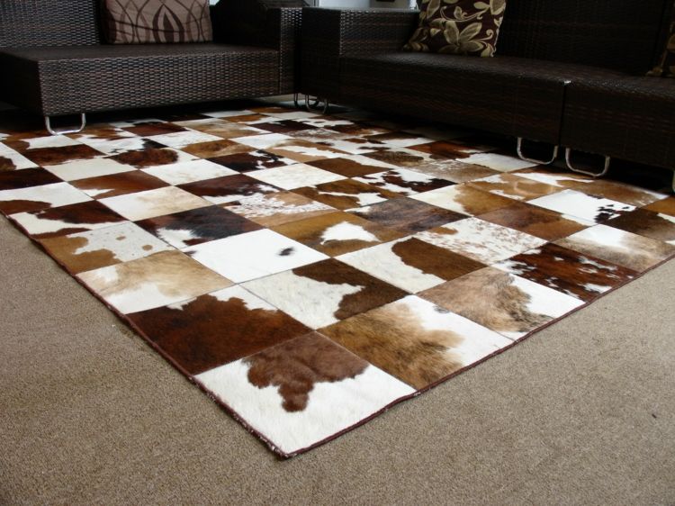 Patchwork koberec vyrobený z hovädzej kože hovädzia koža-koberec-zariadenie-príslušenstva-patchwork-hnedo-biela-podlahová dekorácia