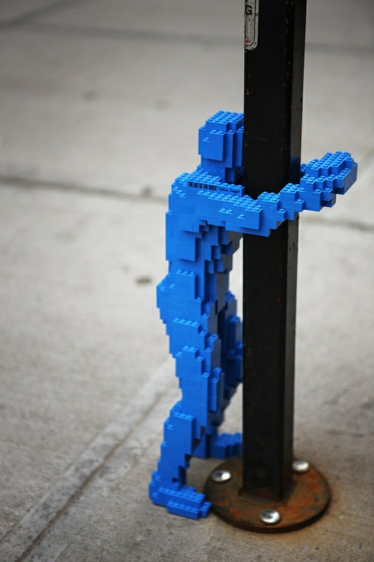 Modré lego art-lego-hugman-blue-figúrka-muž-umne
