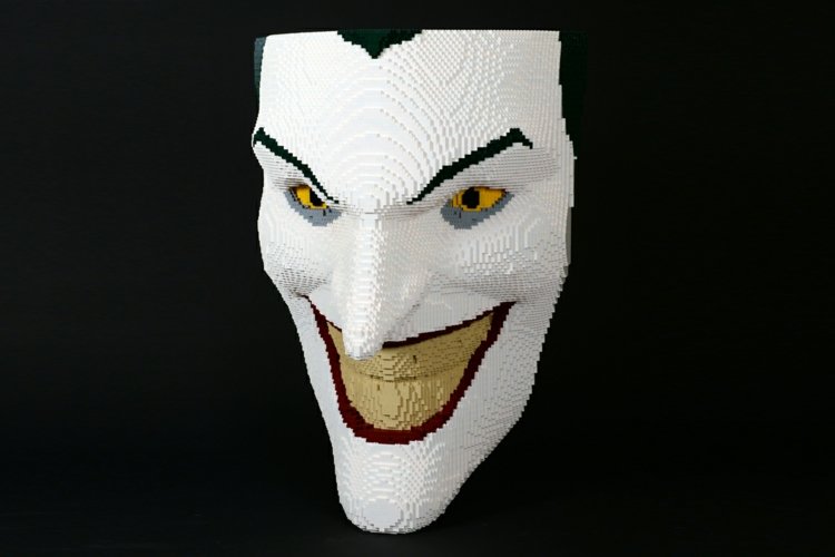 Umenie vyrobené z lega - The Joker od Batmana umenie-lego-žolík-batman-maska-biely-úsmev
