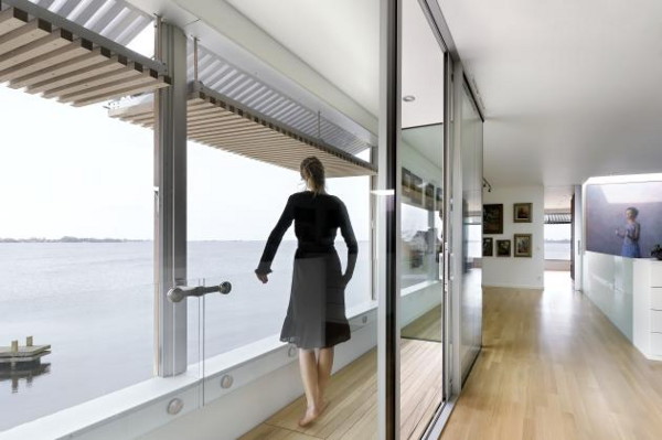 Vidiecky dom s modernou architektúrou