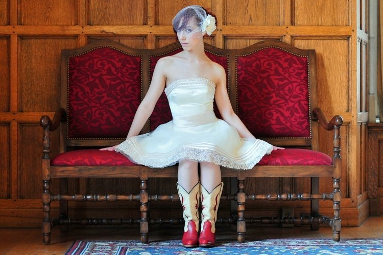 krátke svadobné šaty nápady-tipy-svadobné-oslavy