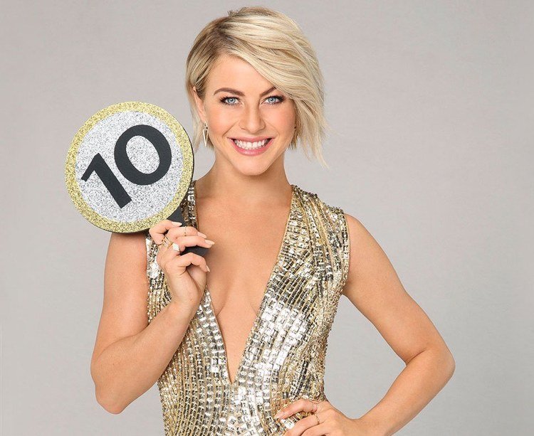 Večierkové účesy s krátkymi vlasmi na imitáciu inšpirovali Julianne Hough