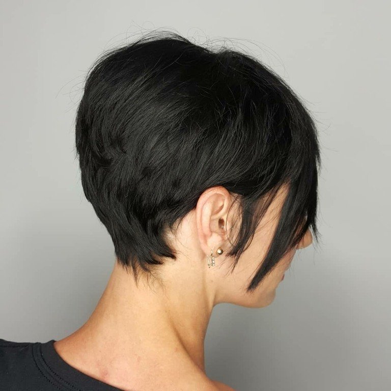 Inšpirácia pre pixie, ktorý je skrátený na zátylku