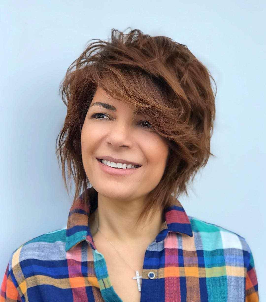 Hravý trend krátkych účesov 2019 pre ženy všetkých vekových skupín