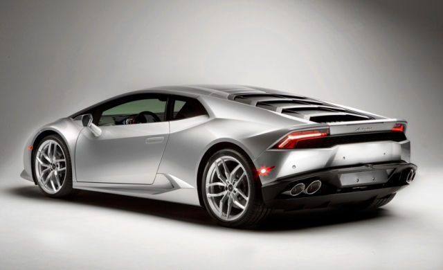 Lamborghini Huracan LP 610 4 2015 zadné 2015 Lamborghini Huracan LP 610 4 2015 vzadu