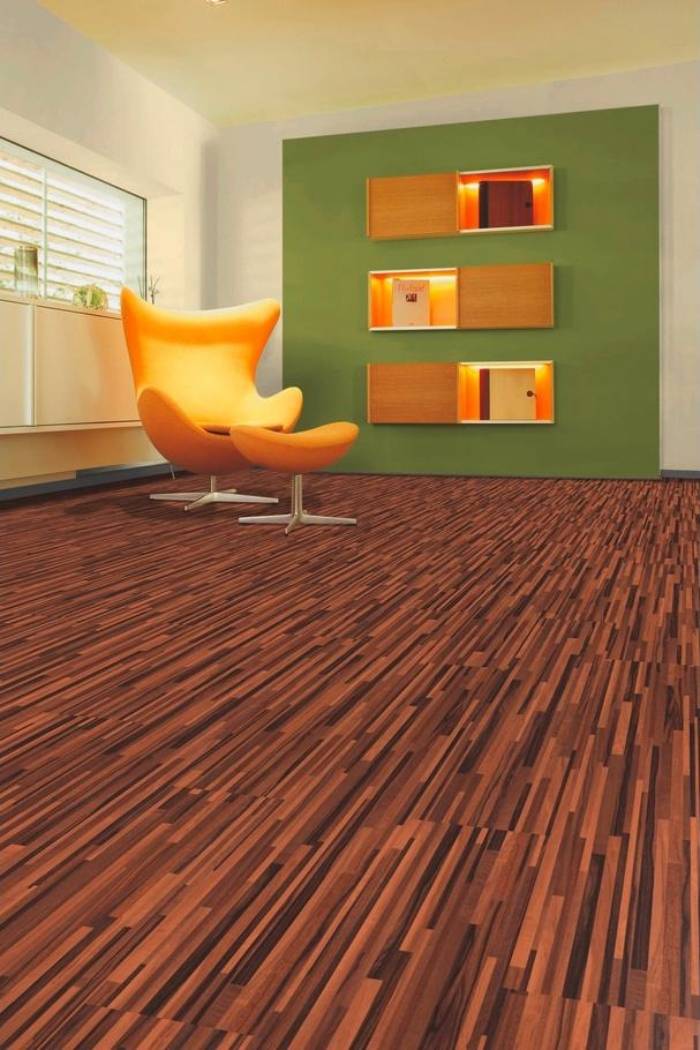 Laminátové podlahy-slivka-jemné-póry-bezlepkové-pokladanie-imitácie dreva