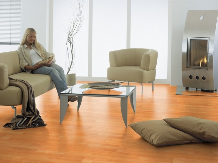 Laminát-lacné-podlahové kúrenie-vhodné-Kronotex-buk-teplá-farba