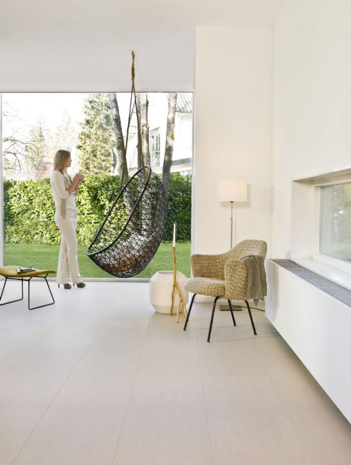 Laminát v dlaždicovom vzhľade so svetlo krémovou farbou EXQ1557 laminátová dlažba look-quick-step-Exquisa-textil-handmade-light-EXQ1557