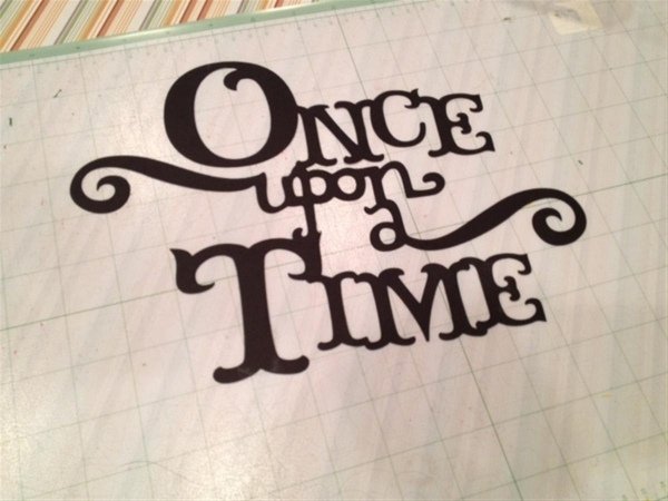 kedysi písmo zdobiace tienidlo kedysi dávno písanie tienidla