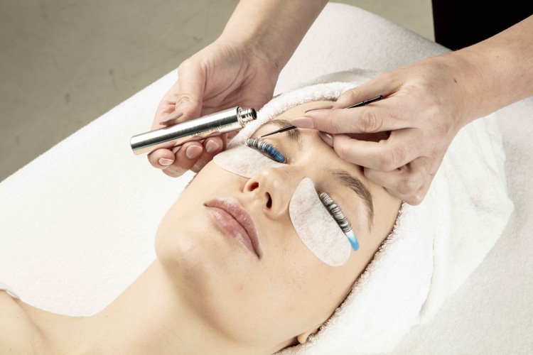 dlhé mihalnice trend krása laminát krása tipy